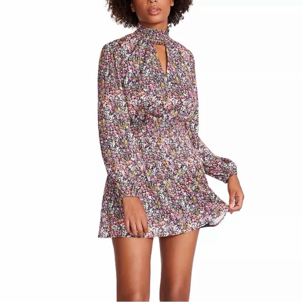 Steve Madden Natalie Smocked Floral Mini Dress Size M Like New